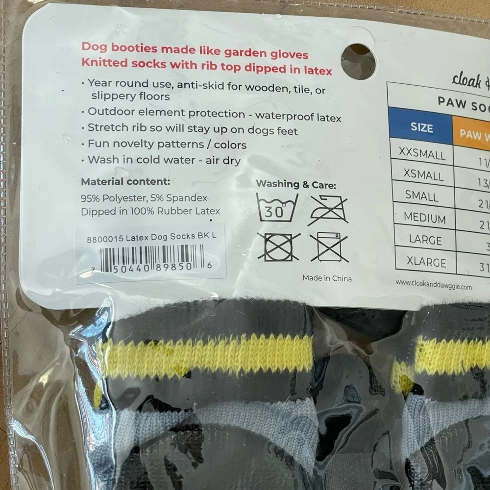 Cloak & dawggie Dog Boots 4pcs/Set Outdoor Waterproof Nonslip Socks, Large Dogs